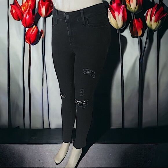 Old Navy Jeans l Pop Icon l Black l Skinny l Distressed l Mid rise  l 6 l EUC - Picture 7 of 10